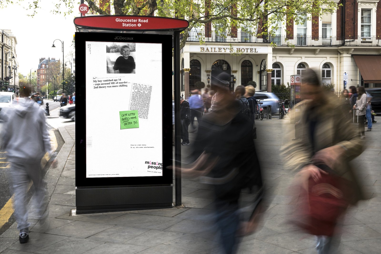 missing-people-mockup-d6s-5